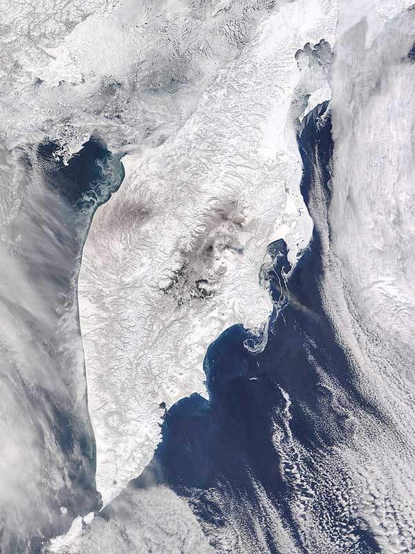 Камчатка. Вид из космоса. 8 марта 2005 года.