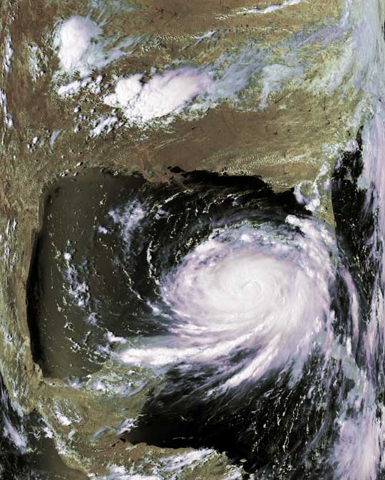 Ураган Katrina. Снимок 27 августа 2005 года (NOAA 16, UTC 20.22)