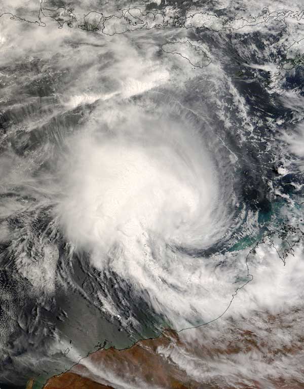 Тропический циклон Nicholas.
